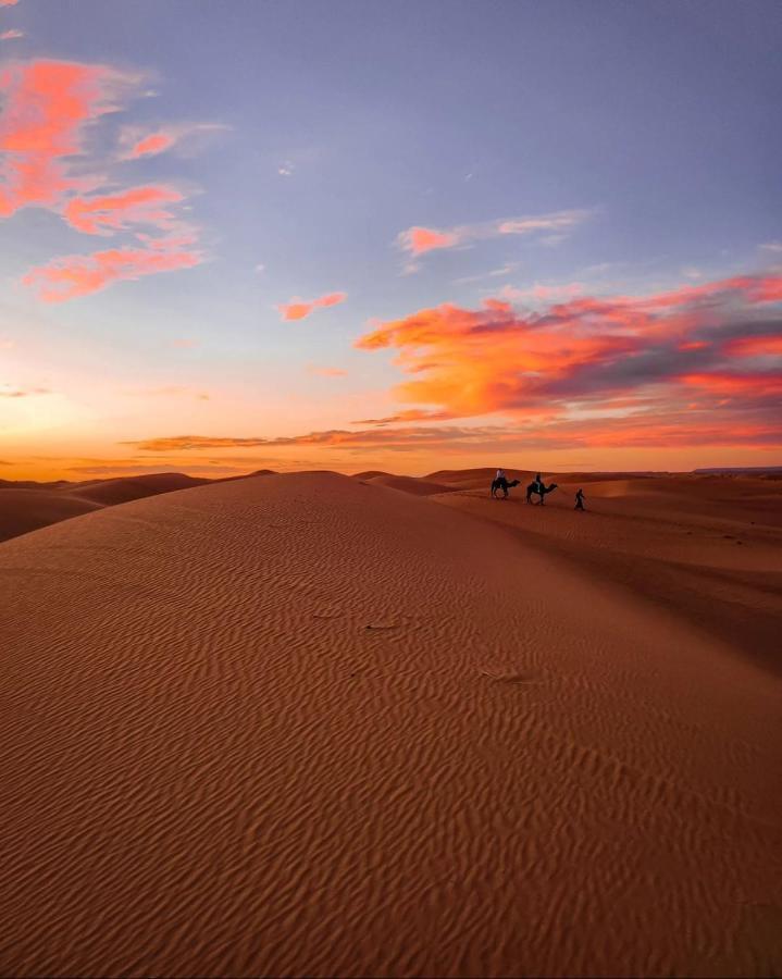 Merzouga Luxury Magic Nights ภายนอก รูปภาพ